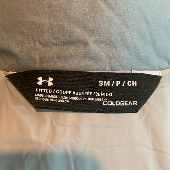 UNDER ARMOUR Women’s Fitted Puffer Vest - Picture 15 of 16